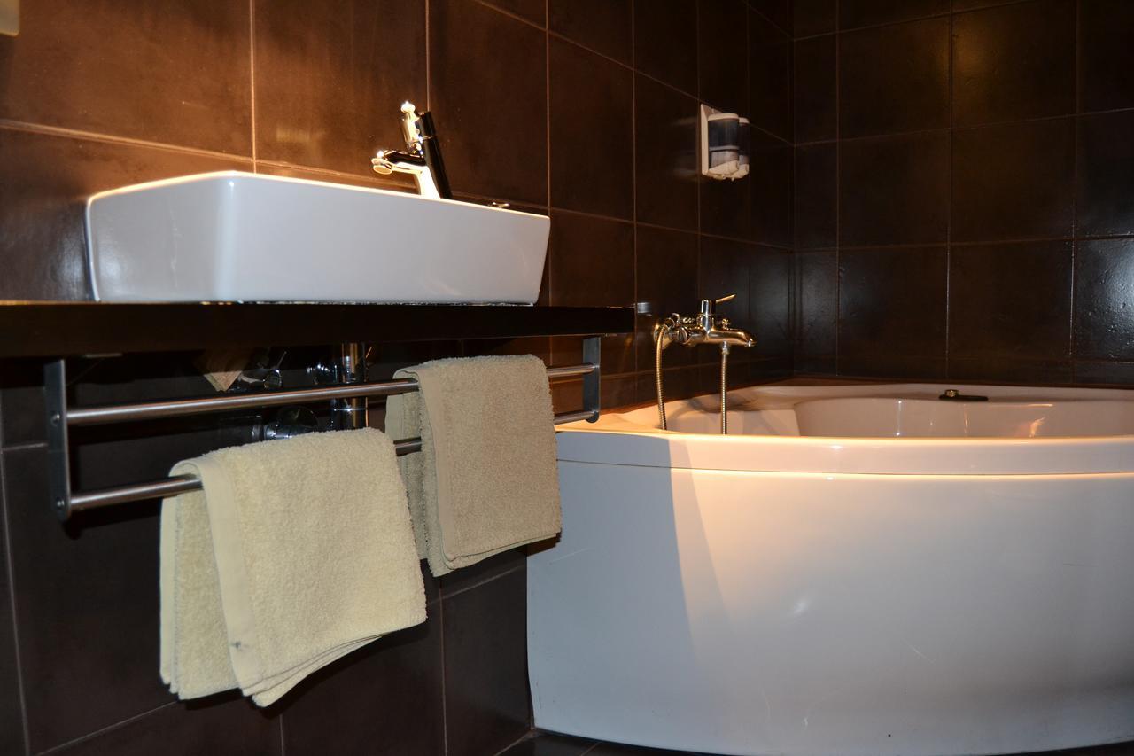 Bi Terra Tu Descanso Zona Miraz Sobrado Hotel Friol ภายนอก รูปภาพ